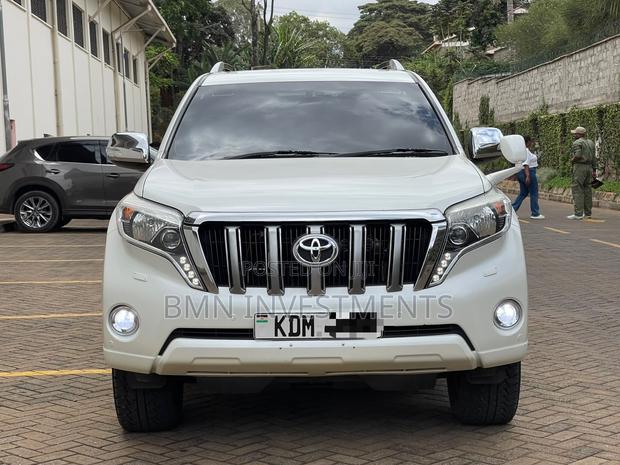Toyota Land Cruiser Prado 2016 White