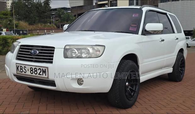 Subaru Forester 2005 White