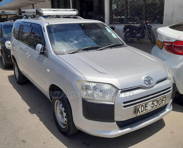 Toyota Probox 1.5 F 2WD 2015 Silver