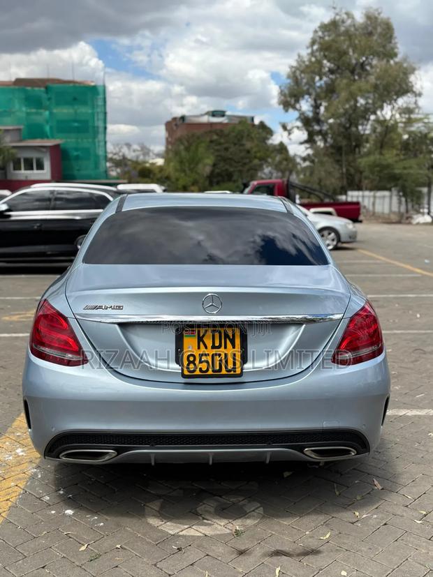 Mercedes-Benz C200 2017 Silver