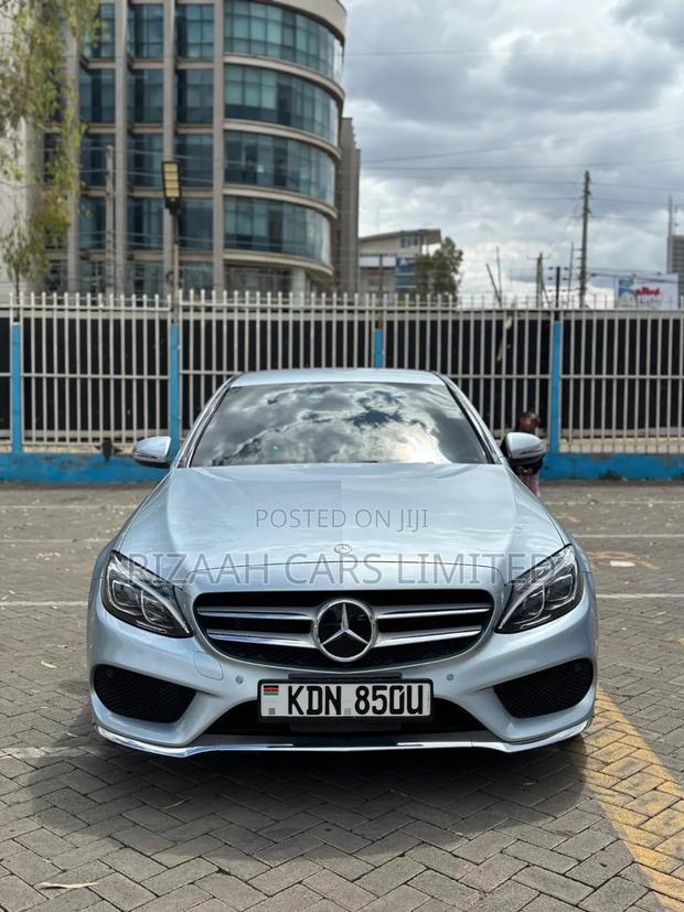 Mercedes-Benz C200 2017 Silver