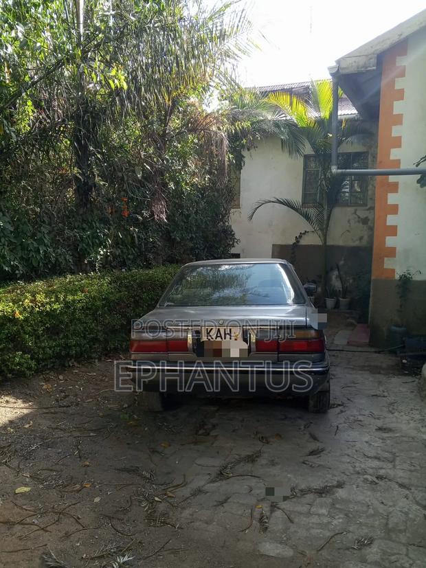 Toyota Corolla Sedan 1995 Gray
