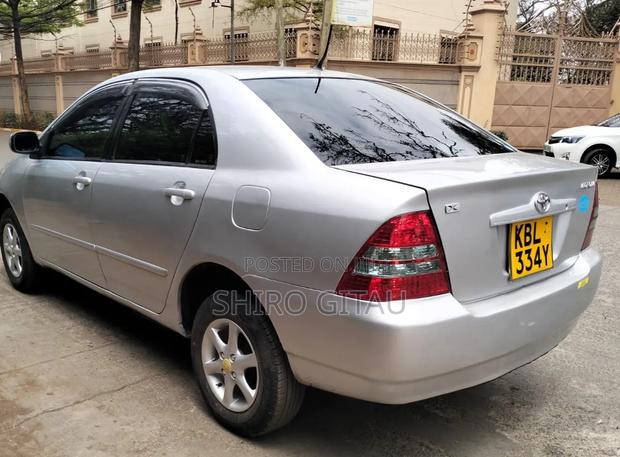 Toyota Corolla 2004 Silver