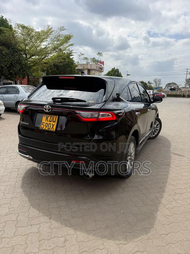 Toyota Harrier 2.0 Turbo 2018 Black