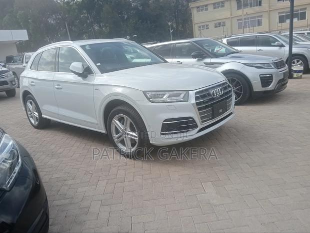 Audi Q5 2.0T Premium AWD quattro 2019 White