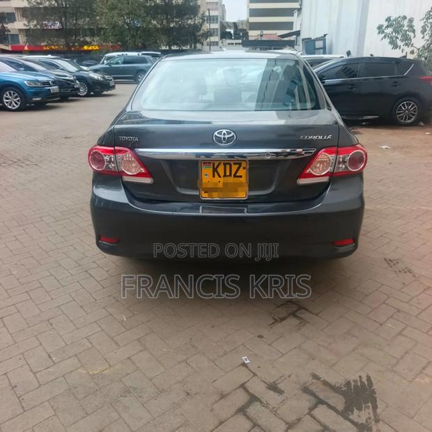 Toyota Corolla 2012 Gray