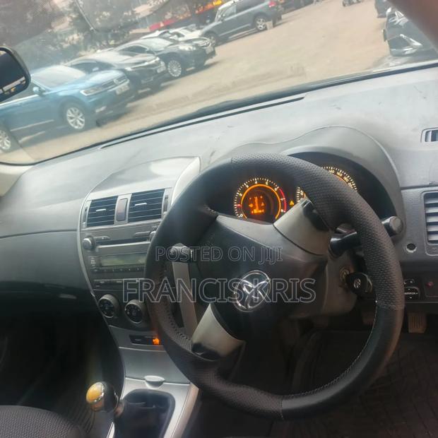 Toyota Corolla 2012 Gray