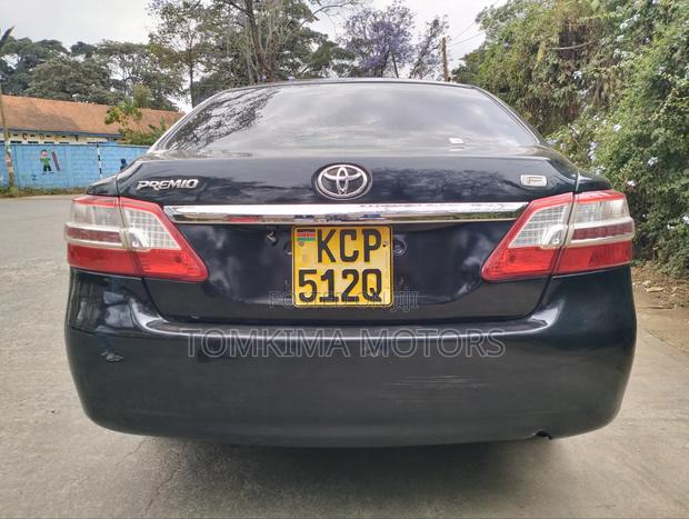 Toyota Premio 2011 Black