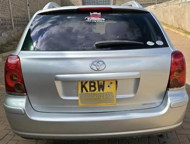 Toyota Avensis 2006