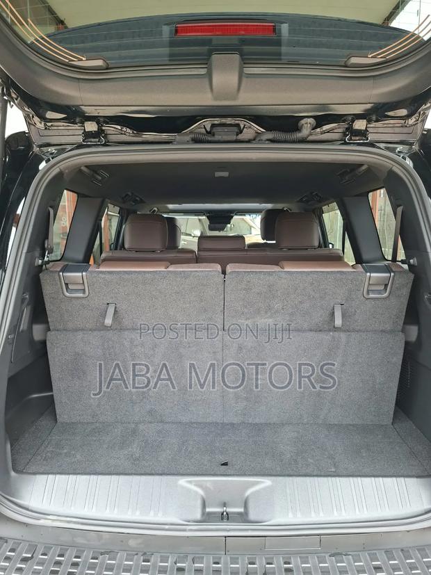 Toyota Land Cruiser 2024 Black
