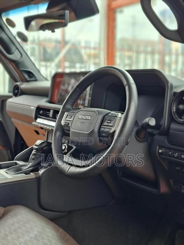 Toyota Land Cruiser 2024 Black
