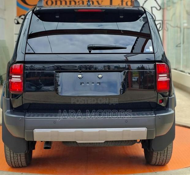 Toyota Land Cruiser 2024 Black