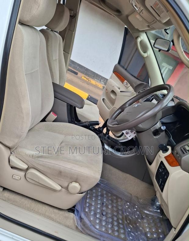 Toyota Land Cruiser Prado 2006 Pearl