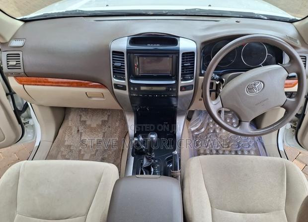 Toyota Land Cruiser Prado 2006 Pearl