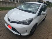 Toyota Vitz 2015 White for sale