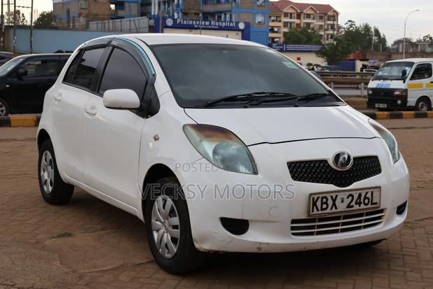 Toyota Vitz 2006 White