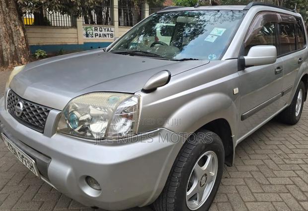 Nissan X-Trail 2004 Gold