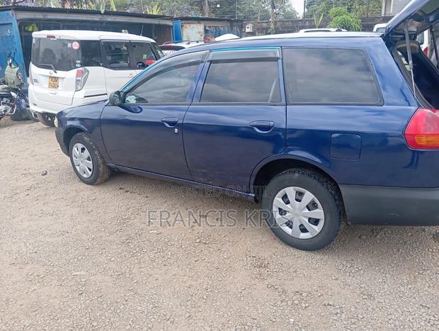 Nissan Advan 2006 Blue