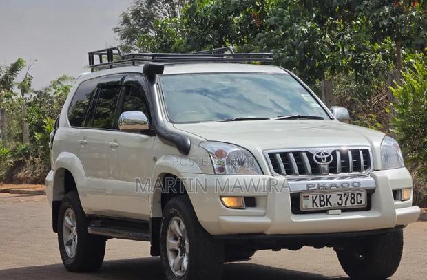 Toyota Land Cruiser Prado 2004 White