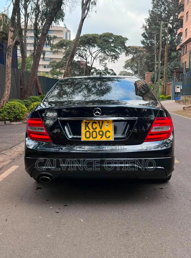 Mercedes-Benz C200 2013 Black