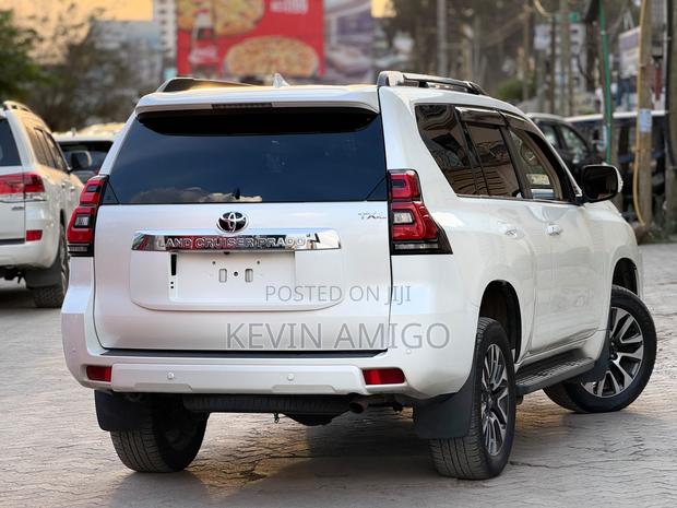 Toyota Land Cruiser Prado 2.8 2023
