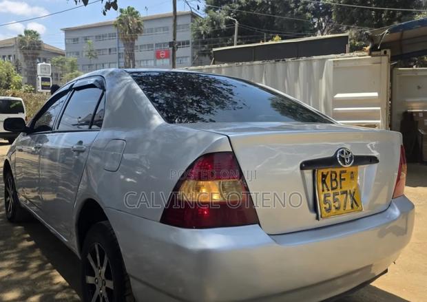 Toyota Corolla 2004 Silver