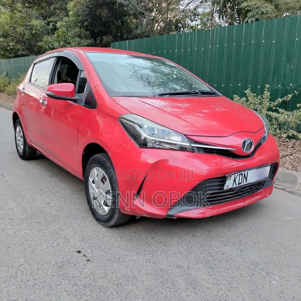 Toyota Vitz 1.3 FWD 5dr 2016 Red