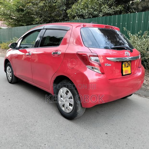 Toyota Vitz 1.3 FWD 5dr 2016 Red