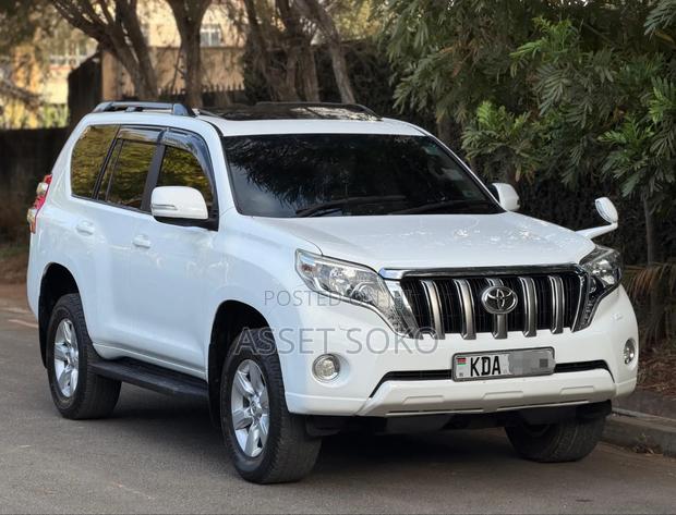Toyota Land Cruiser Prado 2015 White