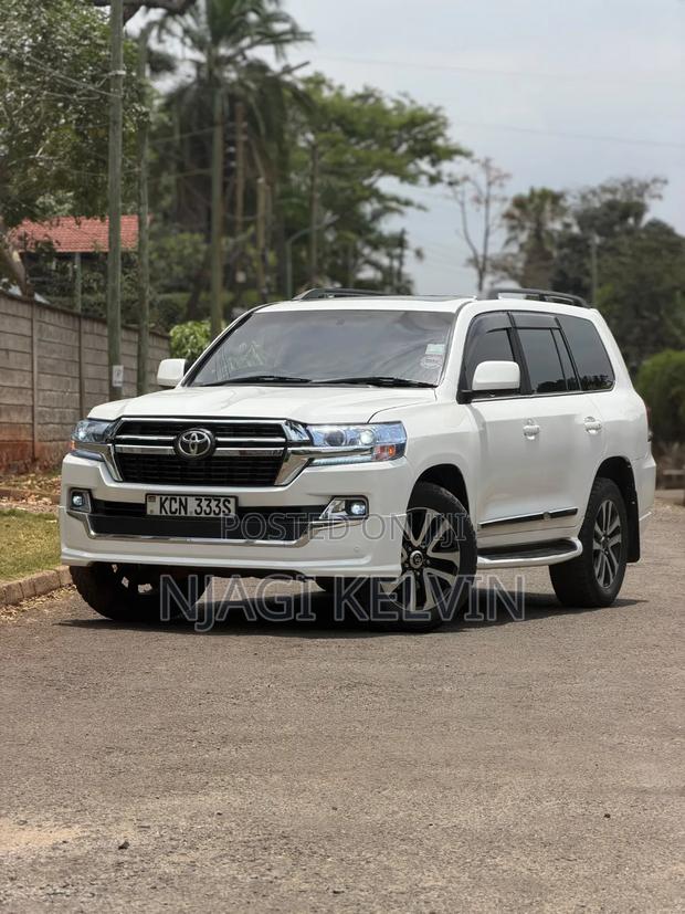 Toyota Land Cruiser 4.6 V8 ZX 2010 White