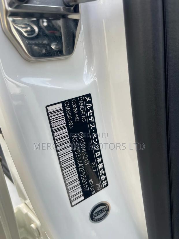 Mercedes-Benz GLC-Class 2019 Teal