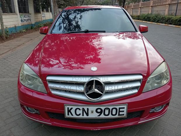 Mercedes-Benz C200 2010 Red