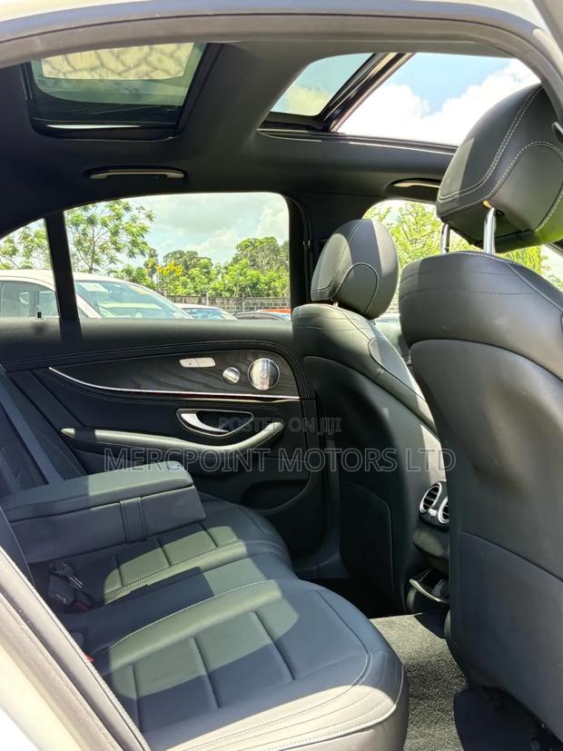 Mercedes-Benz E200 2019 Pearl