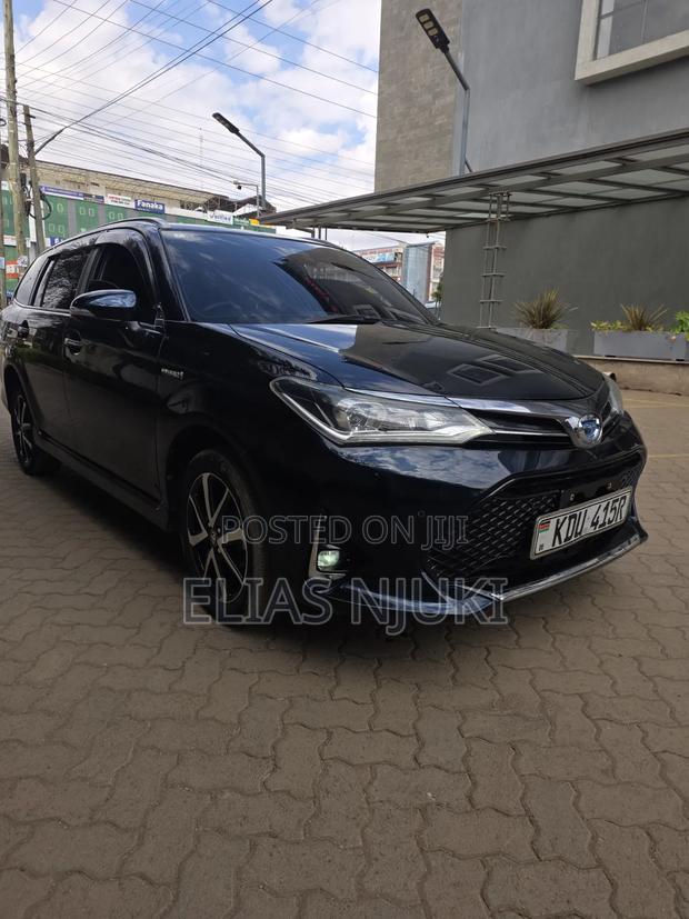 Toyota Corolla Fielder 2018 Black