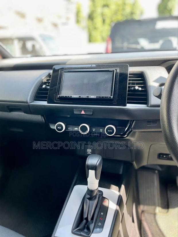 Honda Fit 2021 White