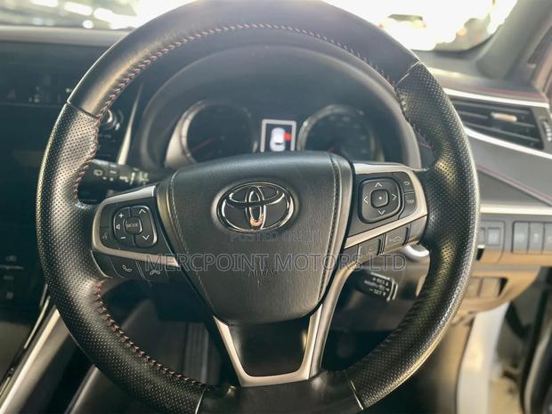 Toyota Harrier 2019 Teal