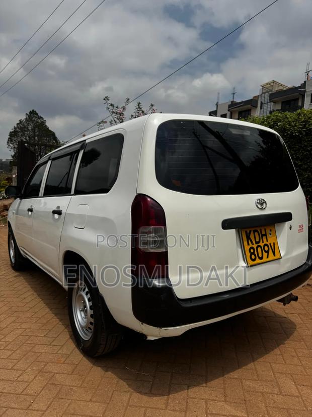 Toyota Probox 1.3 DX Comfort 2WD 2016 White