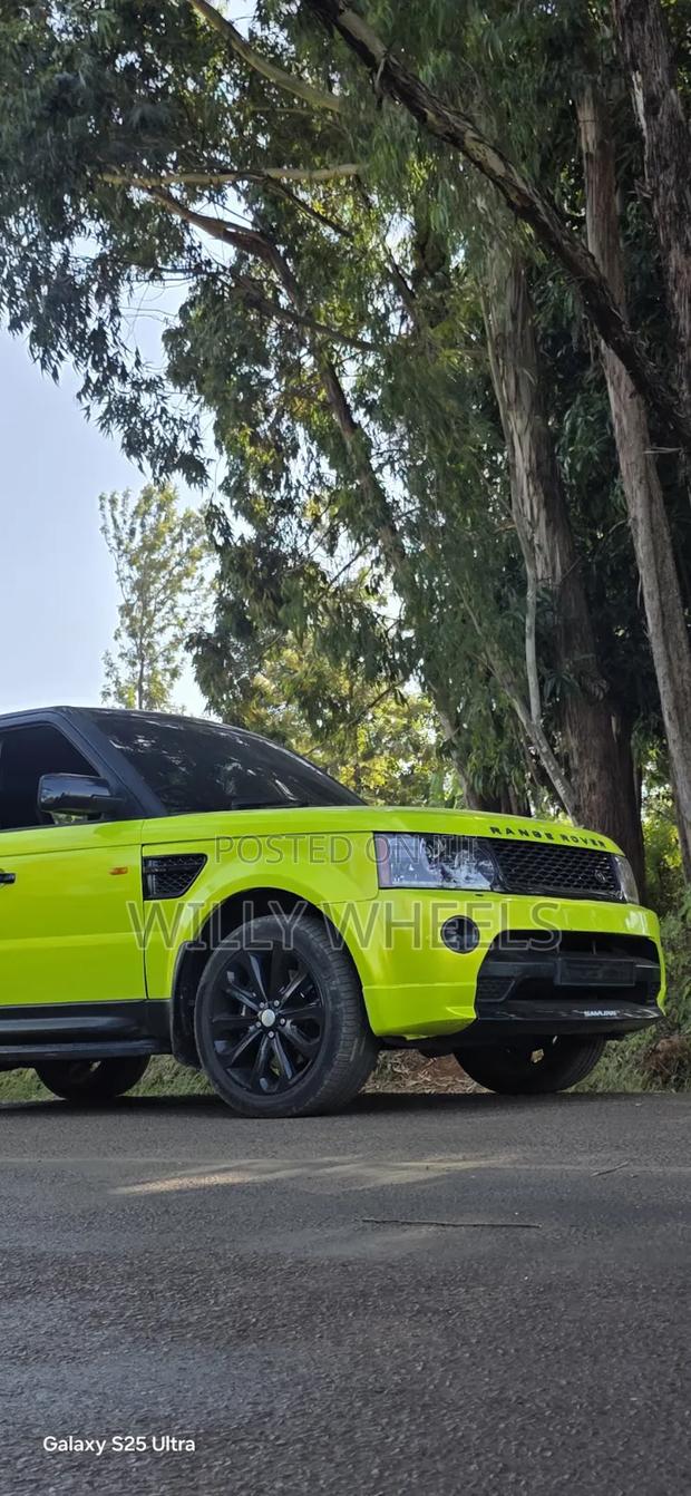 Land Rover Range Rover Sport 2012 Red