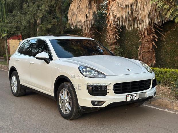 Porsche Cayenne S 4dr SUV AWD (3.6L 6cyl Turbo 8A) 2015 White