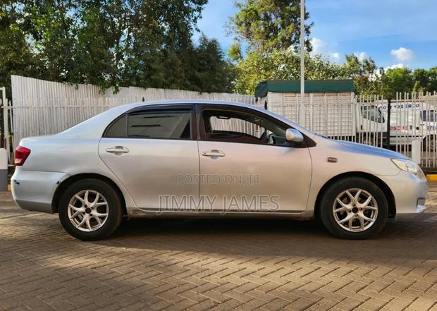 Toyota Axio 1.5 G 2WD 2011 Silver