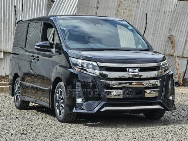 Toyota Noah 2.0 FWD (8 Seater) 2019 Matt Black