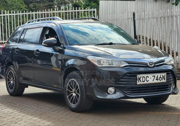 Toyota Corolla Fielder 1.5 Petrol AWD 2015 Black