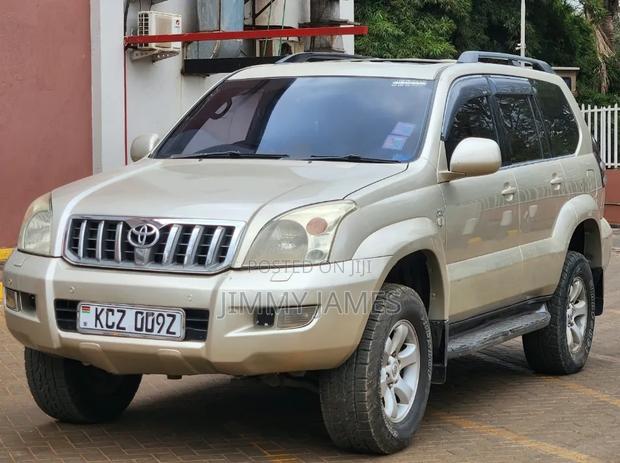 Toyota Land Cruiser Prado 3.0 D-4D 5dr 2008 Beige