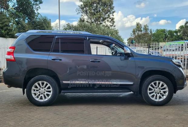Toyota Land Cruiser Prado 2.8 D-4D 2015 Gray