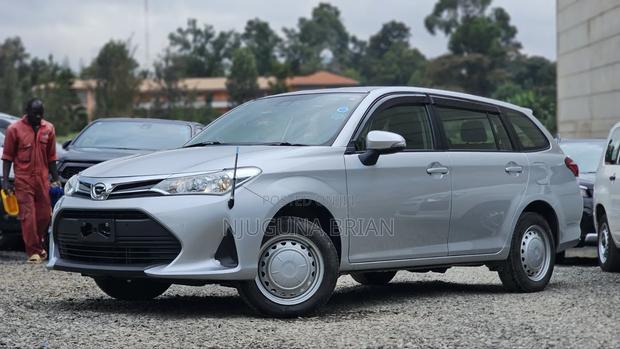 Toyota Corolla Fielder 1.5 Petrol FWD 2021 Silver