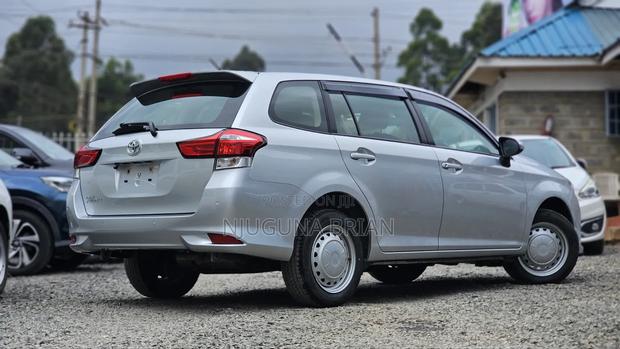 Toyota Corolla Fielder 1.5 Petrol FWD 2021 Silver