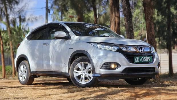 Honda Vezel 1.5 Hybrid 2WD 2020 White