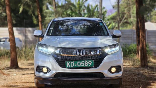 Honda Vezel 1.5 Hybrid 2WD 2020 White