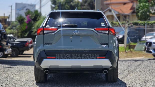 Toyota RAV4 Adventure AWD 2020 Green