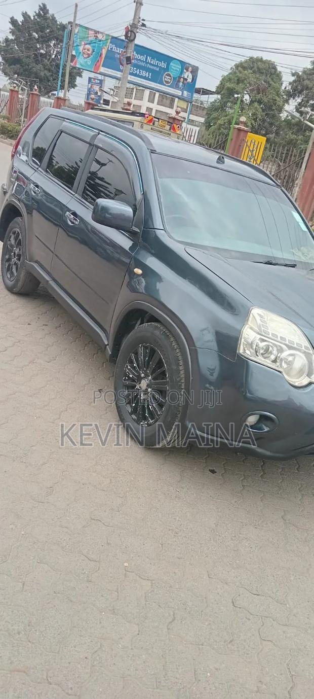 Nissan X-Trail 2010 Gray